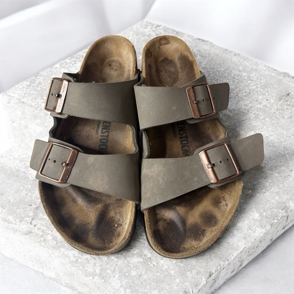 Birkenstock Arizona size 39 Brown Sandals EUC tope